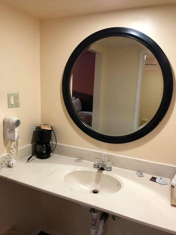 Scottish Inn And Suites ペリー エクステリア 写真
