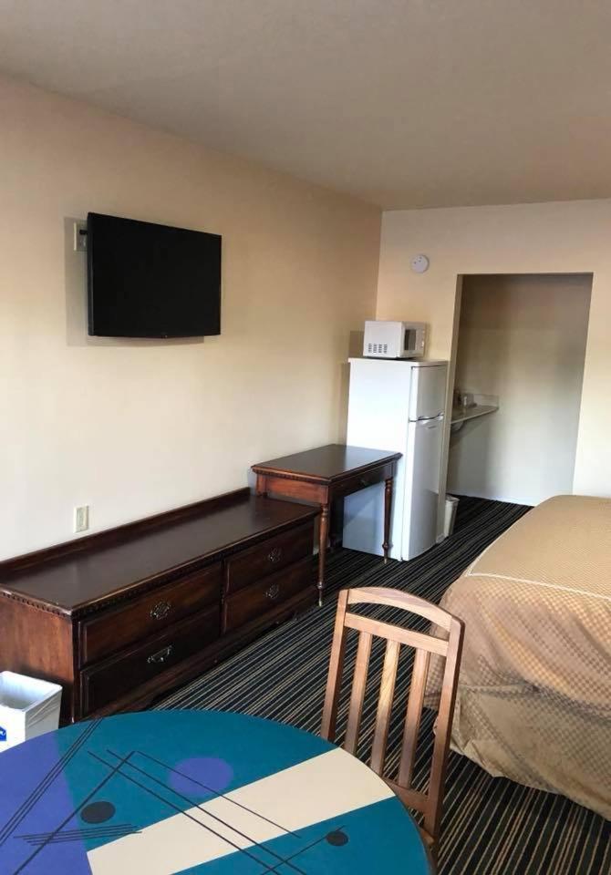 Scottish Inn And Suites ペリー エクステリア 写真