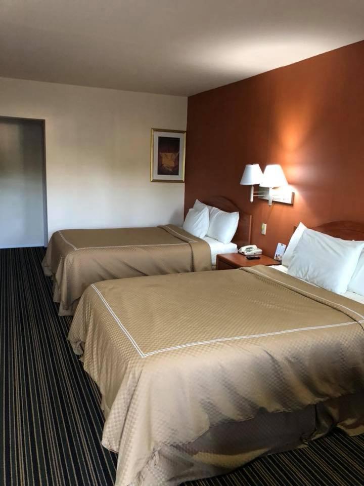 Scottish Inn And Suites ペリー エクステリア 写真